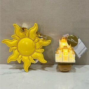 Disney Princess Light Up Castle PocketBac Holder & Rapunzel Coin Purse Bag Charm